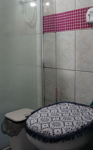 Casa à venda com 300m², 2 quartos e 4 vagasCasa 1 Banheiro