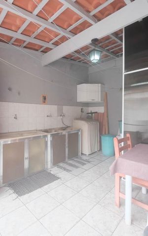 Casa à venda com 120m², 3 quartos e 1 vagaÁrea de Serviço