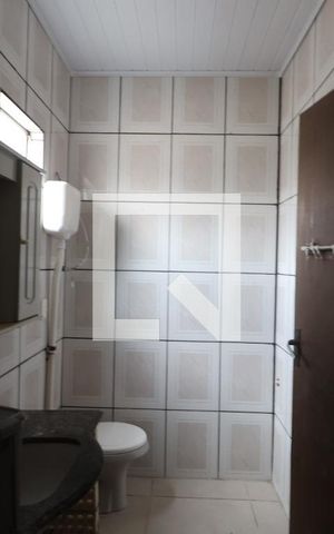 Apartamento à venda com 60m², 2 quartos e sem vaga Apartamento à venda com 60m², 2 quartos e sem vagaBanheiro