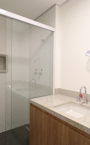 Apartamento à venda com 80m², 2 quartos e 1 vagaBanheiro da Suíte