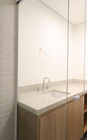 Apartamento à venda com 80m², 2 quartos e 1 vagaBanheiro Social