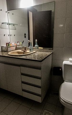 Casa para alugar com 300m², 5 quartos e 3 vagas Casa para alugar com 300m², 5 quartos e 3 vagasBanheiro