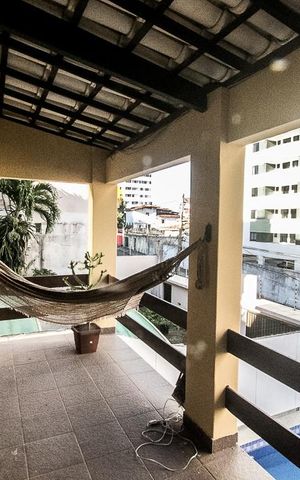 Casa para alugar com 300m², 5 quartos e 3 vagas Casa para alugar com 300m², 5 quartos e 3 vagasVaranda