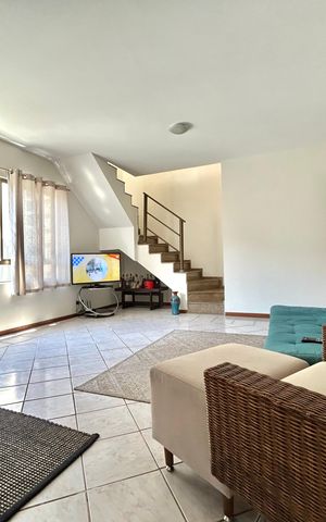 Apartamento para alugar com 240m², 4 quartos e 2 vagas Apartamento para alugar com 240m², 4 quartos e 2 vagasSala