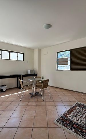 Apartamento para alugar com 240m², 4 quartos e 2 vagas Apartamento para alugar com 240m², 4 quartos e 2 vagasSala 2