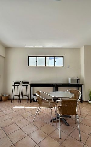 Apartamento para alugar com 240m², 4 quartos e 2 vagas Apartamento para alugar com 240m², 4 quartos e 2 vagasSala 2