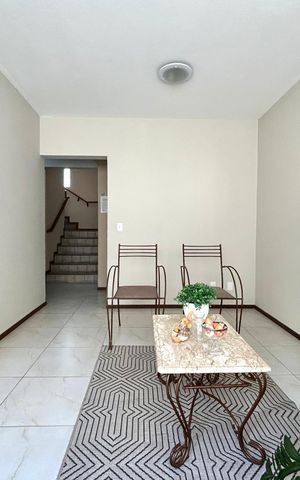 Apartamento para alugar com 240m², 4 quartos e 2 vagas Apartamento para alugar com 240m², 4 quartos e 2 vagasHall de entrada