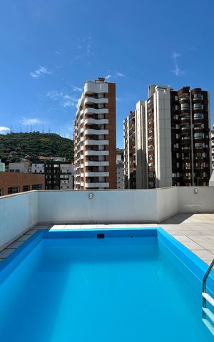 Apartamento para alugar com 240m², 4 quartos e 2 vagas Apartamento para alugar com 240m², 4 quartos e 2 vagasPiscina cobertura