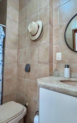 Apartamento para alugar com 240m², 4 quartos e 2 vagas Apartamento para alugar com 240m², 4 quartos e 2 vagasBanheiro