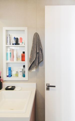 Apartamento à venda com 104m², 3 quartos e 2 vagas Apartamento à venda com 104m², 3 quartos e 2 vagasQuarto 1 - Suite - Banheiro