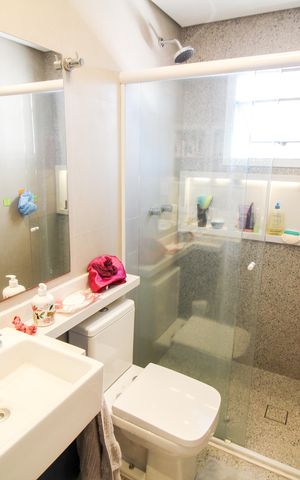 Apartamento à venda com 104m², 3 quartos e 2 vagas Apartamento à venda com 104m², 3 quartos e 2 vagasBanheiro