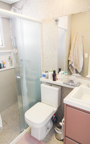Apartamento à venda com 104m², 3 quartos e 2 vagas Apartamento à venda com 104m², 3 quartos e 2 vagasQuarto 1 - Suite - Banheiro
