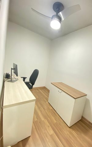 Casa à venda com 111m², 3 quartos e 2 vagas Casa à venda com 111m², 3 quartos e 2 vagasEscritório