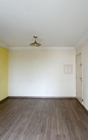 Apartamento à venda com 76m², 2 quartos e 1 vaga Apartamento à venda com 76m², 2 quartos e 1 vagaSala