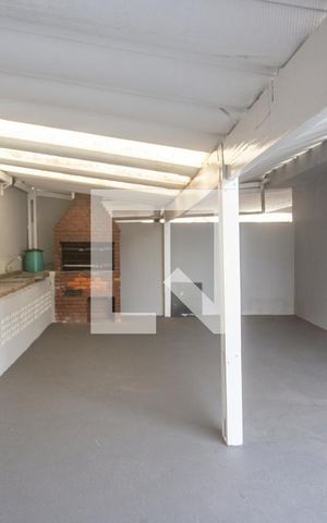 Apartamento à venda com 76m², 2 quartos e 1 vaga Apartamento à venda com 76m², 2 quartos e 1 vagaÁrea comum - Churrasqueira