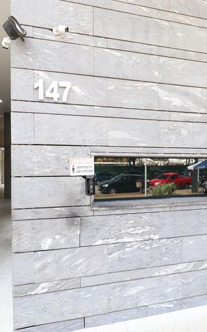 Apartamento à venda com 60m², 2 quartos e 1 vagaFachada