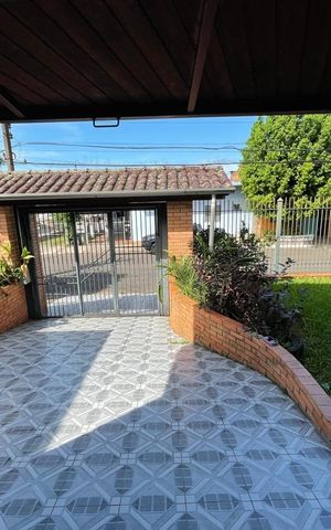 Casa à venda com 126m², 3 quartos e 2 vagas