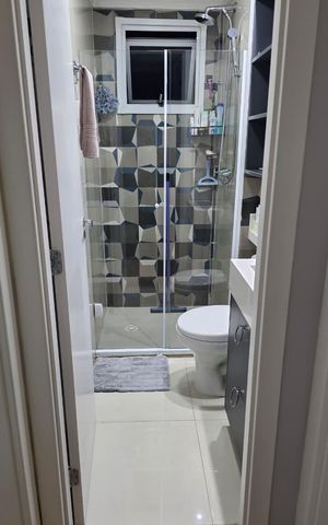 Apartamento à venda com 44m², 2 quartos e 1 vaga Apartamento à venda com 44m², 2 quartos e 1 vagaBanheiro