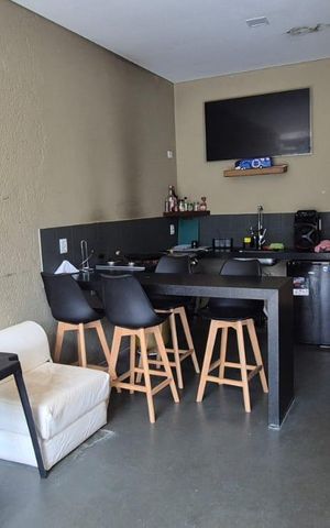 Casa à venda com 153m², 3 quartos e 2 vagas Casa à venda com 153m², 3 quartos e 2 vagasChurrasqueira