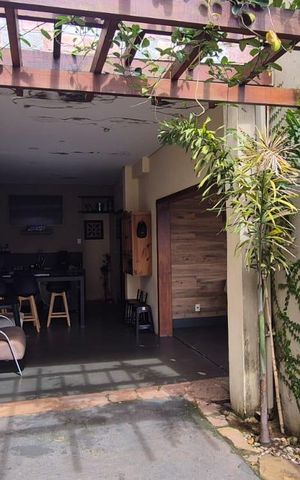 Casa à venda com 153m², 3 quartos e 2 vagas Casa à venda com 153m², 3 quartos e 2 vagasChurrasqueira