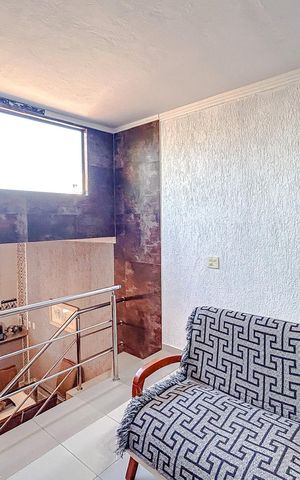 Casa à venda com 180m², 1 quarto e 1 vagaSala
