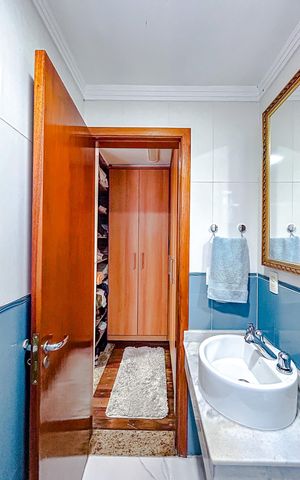 Casa à venda com 180m², 1 quarto e 1 vagaBanheiro