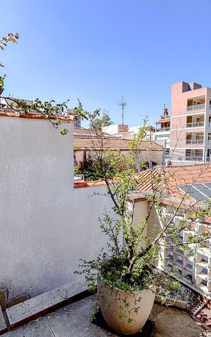Casa à venda com 180m², 1 quarto e 1 vagaÁrea externa