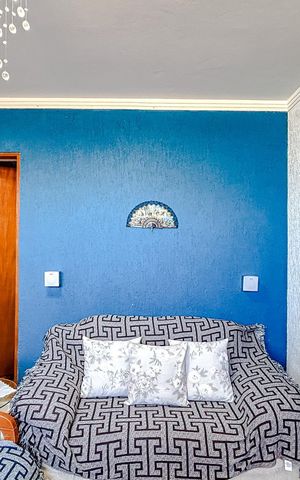 Casa à venda com 180m², 1 quarto e 1 vagaSala