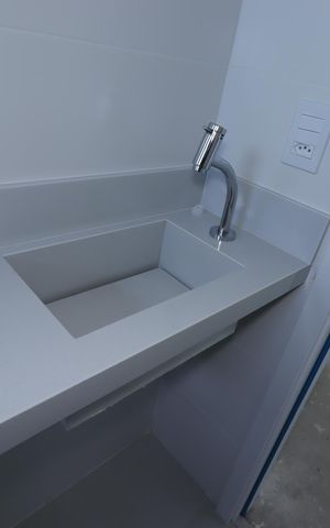 Apartamento à venda com 58m², 2 quartos e 1 vagaBanheiro Social - Pia