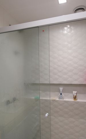 Apartamento para alugar com 328m², 4 quartos e 2 vagasBanheiro da suíte 2