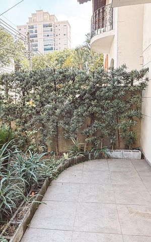 Casa para alugar com 240m², 4 quartos e 4 vagas Casa para alugar com 240m², 4 quartos e 4 vagasEntrada