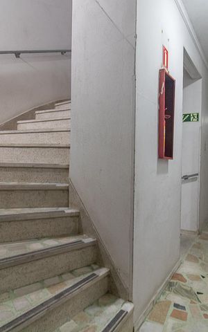 Apartamento à venda com 49m², 2 quartos e sem vagaEscada