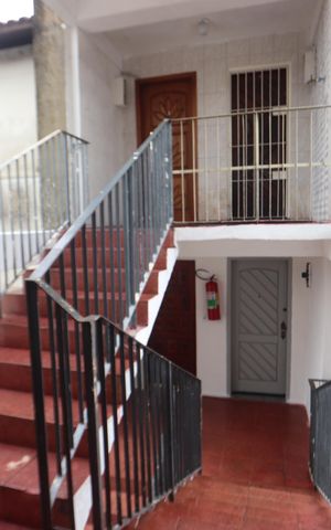 Apartamento à venda com 43m², 2 quartos e 1 vagaEscadas
