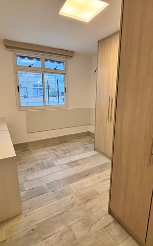 Apartamento à venda com 194m², 3 quartos e 3 vagas Apartamento à venda com 194m², 3 quartos e 3 vagasQuarto 2