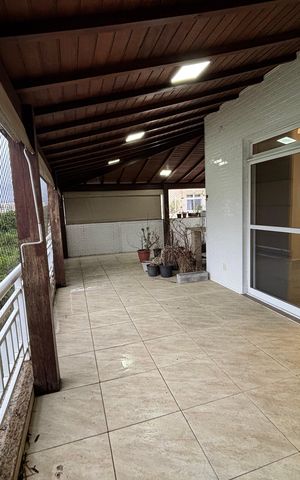 Apartamento à venda com 194m², 3 quartos e 3 vagas Apartamento à venda com 194m², 3 quartos e 3 vagasVaranda