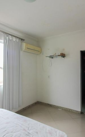 Casa à venda com 800m², 4 quartos e 5 vagas Casa à venda com 800m², 4 quartos e 5 vagasSuíte