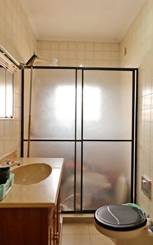 Casa para alugar com 240m², 3 quartos e 2 vagasBanheiro 2 da Casa 2