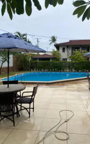 Casa de condomínio para alugar com 140m², 4 quartos e 2 vagas Casa de condomínio para alugar com 140m², 4 quartos e 2 vagasPiscina