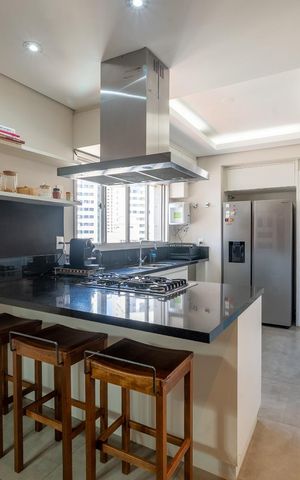 Apartamento à venda com 362m², 5 quartos e 3 vagas Apartamento à venda com 362m², 5 quartos e 3 vagasCozinha