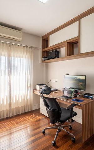 Apartamento à venda com 362m², 5 quartos e 3 vagas Apartamento à venda com 362m², 5 quartos e 3 vagasQuarto