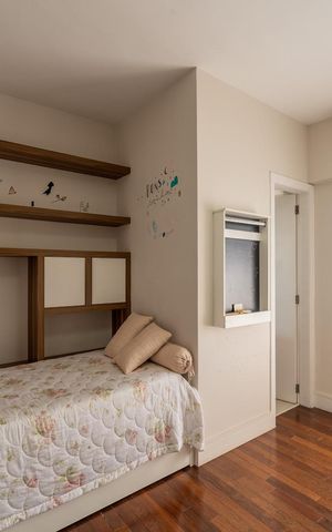 Apartamento à venda com 362m², 5 quartos e 3 vagas Apartamento à venda com 362m², 5 quartos e 3 vagasQuarto