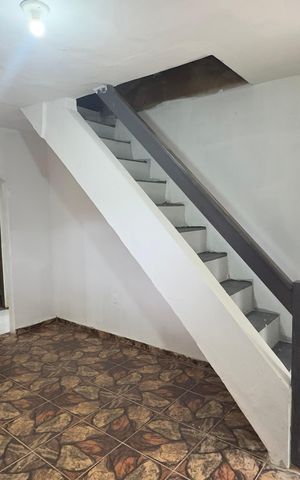 Casa para alugar com 529m², 2 quartos e 7 vagasSala