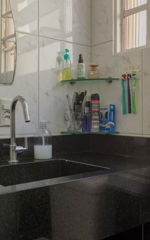 Apartamento à venda com 50m², 2 quartos e 1 vaga Apartamento à venda com 50m², 2 quartos e 1 vagaBanheiro