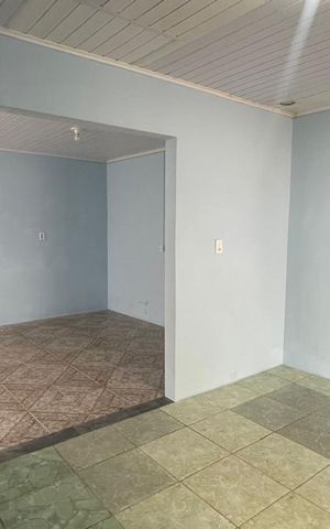 Casa à venda com 115m², 2 quartos e 2 vagas