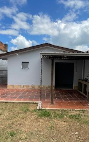 Casa à venda com 115m², 2 quartos e 2 vagas