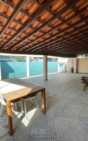 Casa à venda com 400m², 6 quartos e 3 vagasGaragem