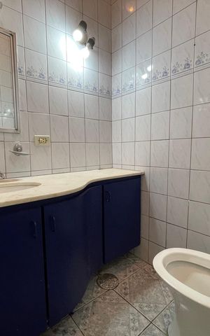 Casa à venda com 400m², 6 quartos e 3 vagasBanheiro 2