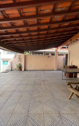 Casa à venda com 400m², 6 quartos e 3 vagasGaragem