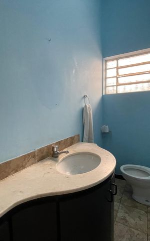 Casa à venda com 400m², 6 quartos e 3 vagasBanheiro 4