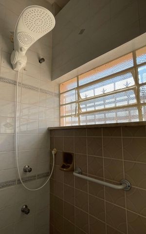 Casa à venda com 400m², 6 quartos e 3 vagasBanheiro 3